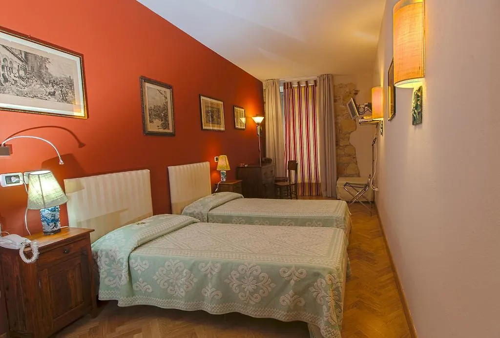 **  Maison Savoia Guest House Cagliari Italy