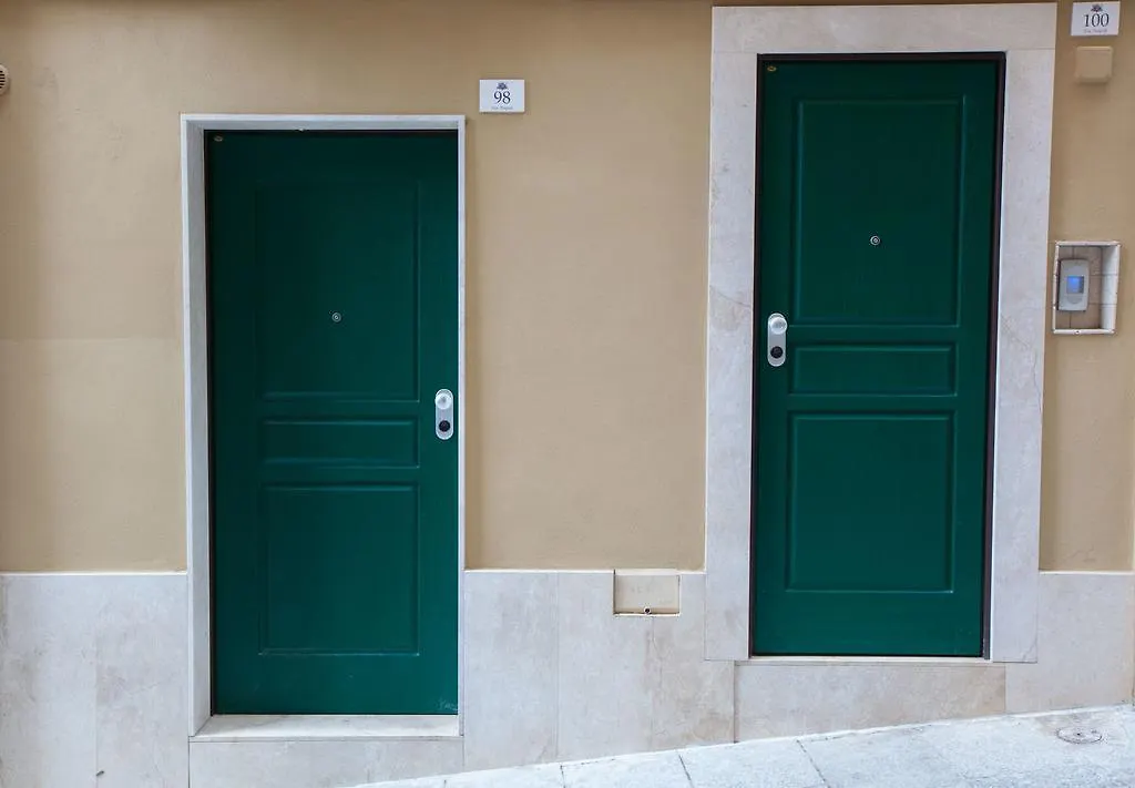 **  Maison Savoia Guest House Cagliari Italy