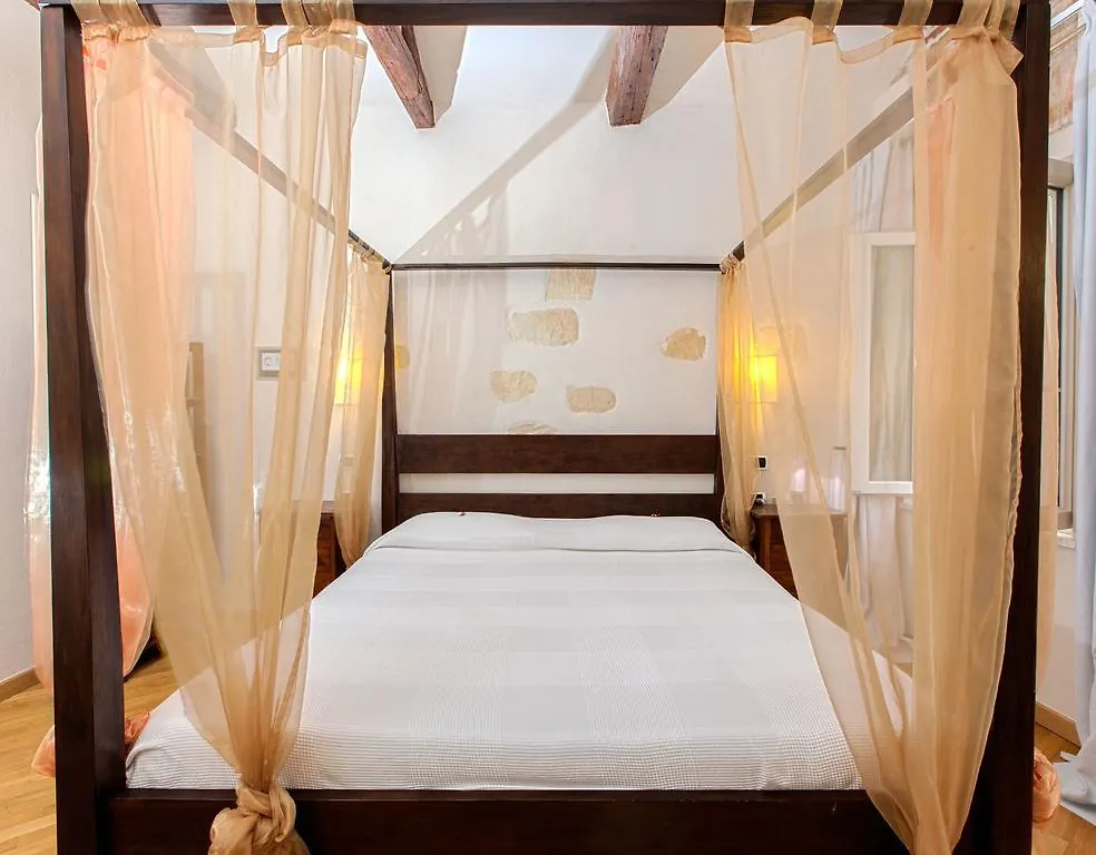 Maison Savoia Guest House Cagliari 2*,  Italy